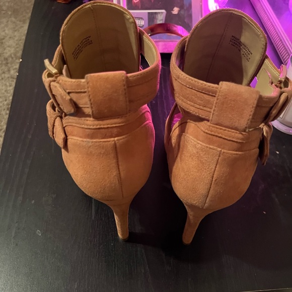 Pink Michael Kora Heels - Picture 3 of 4